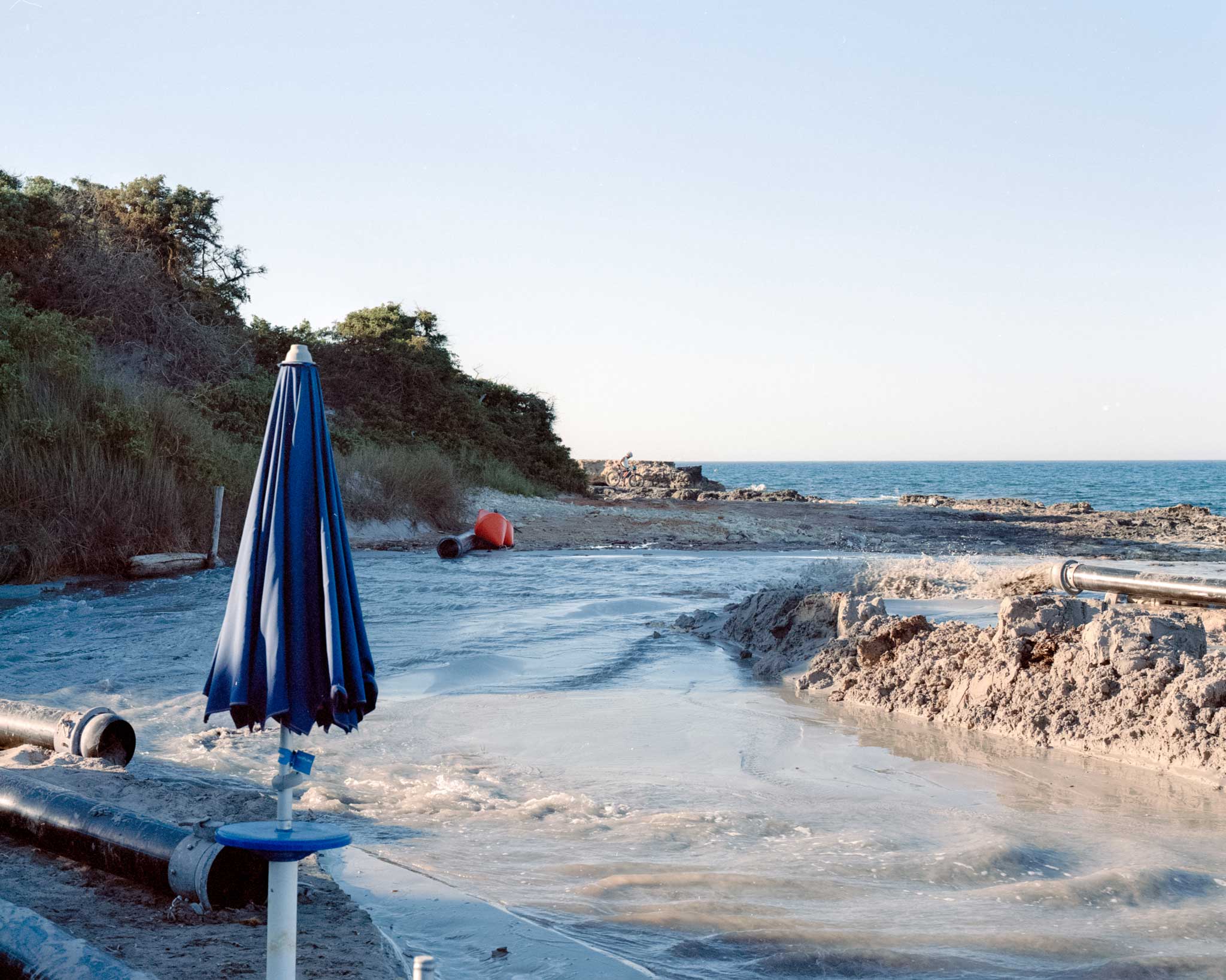 012_4-rullo-2-Erosione-costiera-San-Giorgio-spiaggia-Hotel-Daniela-ripascimento-Frassanito-2-giugno-2022-positive