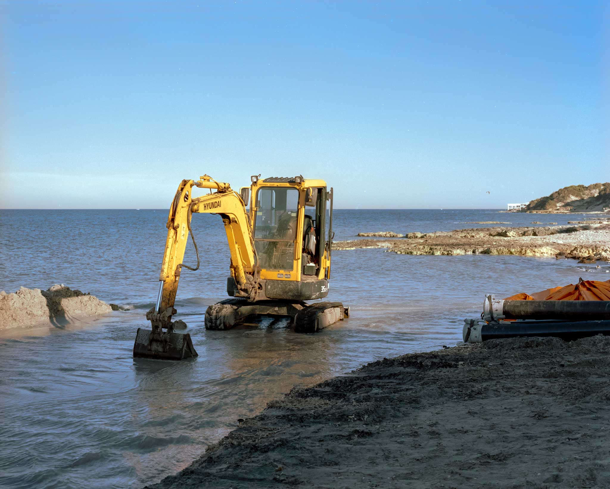 013_5-rullo-2-Erosione-costiera-San-Giorgio-spiaggia-Hotel-Daniela-ripascimento-Frassanito-2-giugno-2022-positive